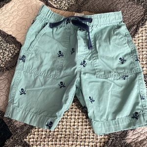 Casual pirate shorts